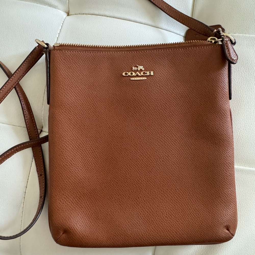 COACH crossbody - cognac leather.